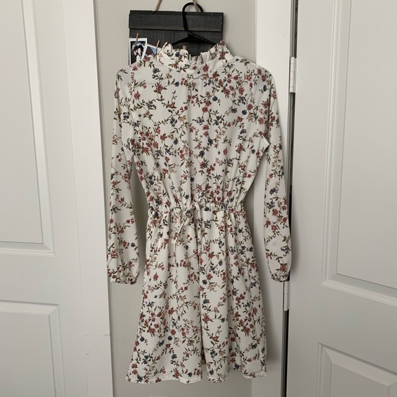 Victorian Sunday floral dress - Picture 3 of 3